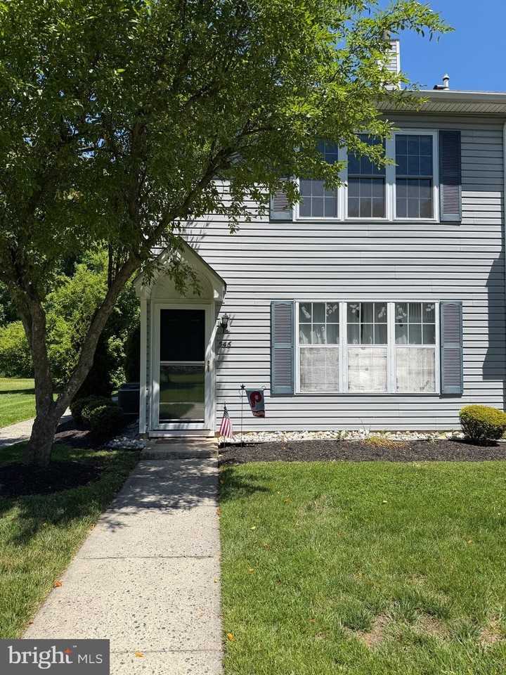 546 Shetland Ct - Photo 3 of 4
