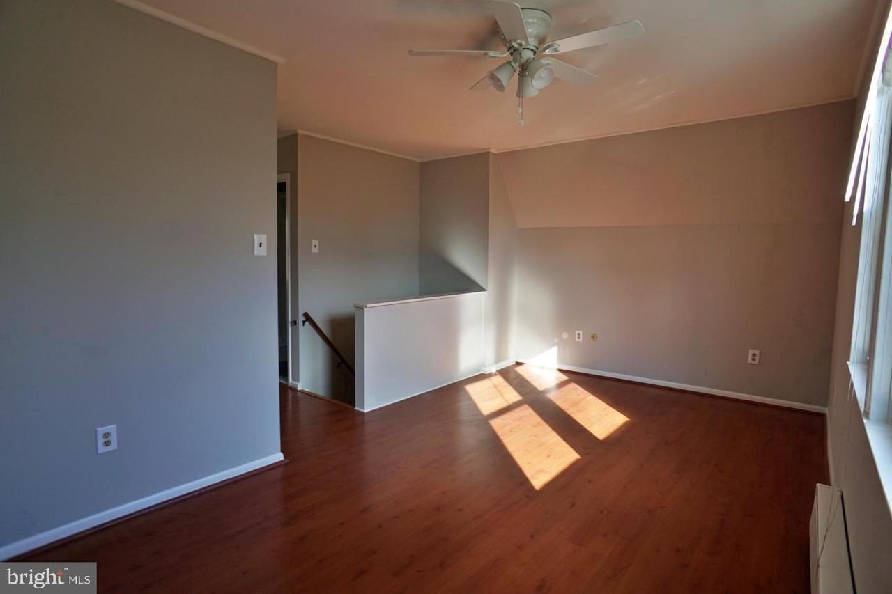 32 Woodland Ave #B - Photo 4 of 7