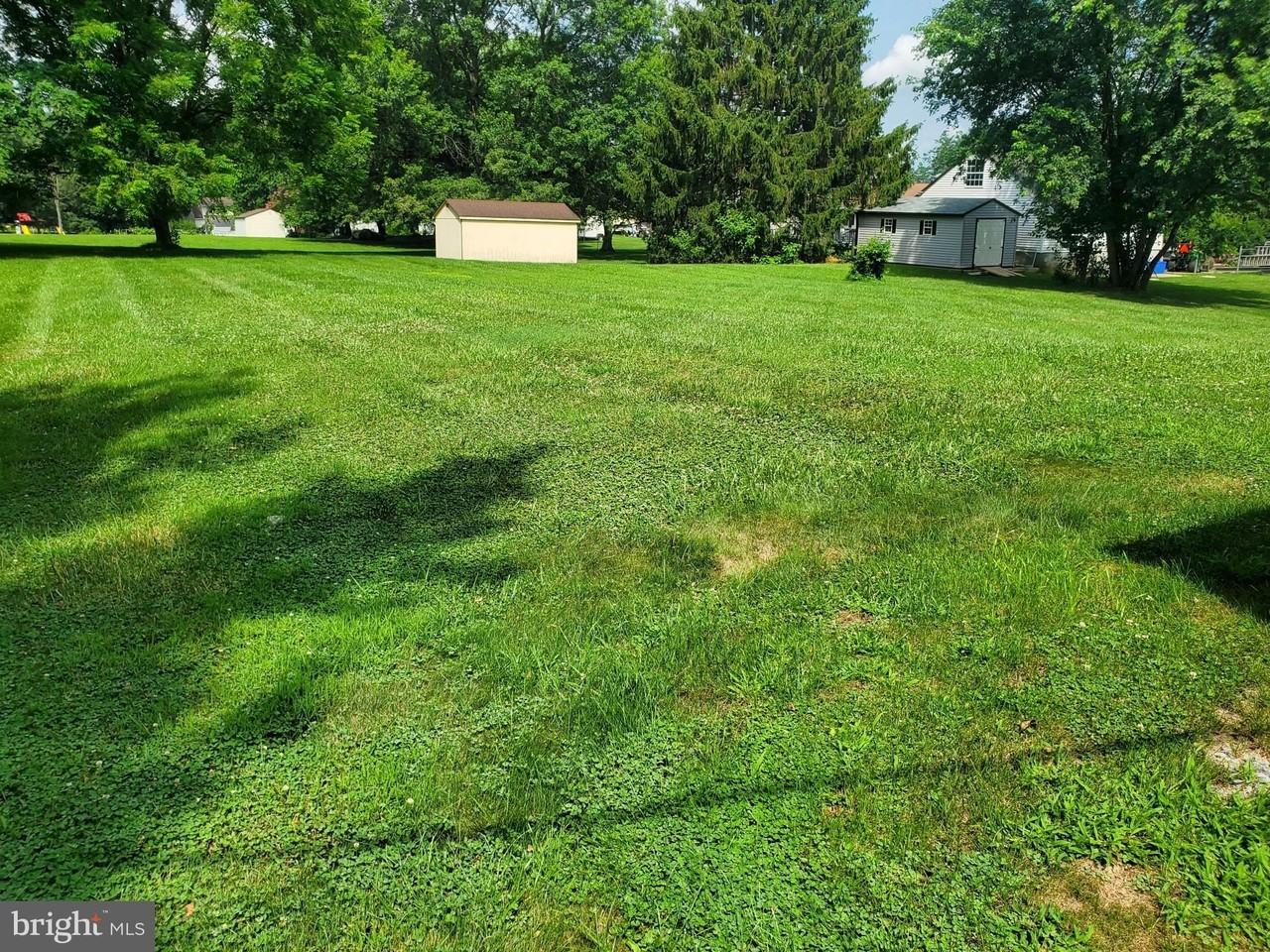 570 Gulden Rd - Photo 2 of 25