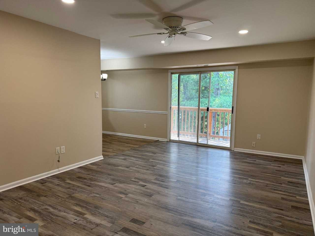 4515 Rosemarie Dr - Photo 3 of 20
