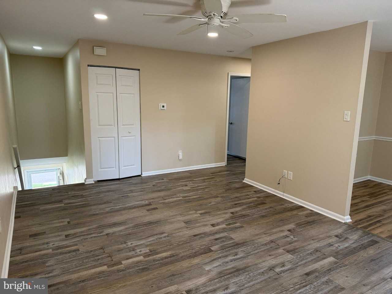 4515 Rosemarie Dr - Photo 4 of 20