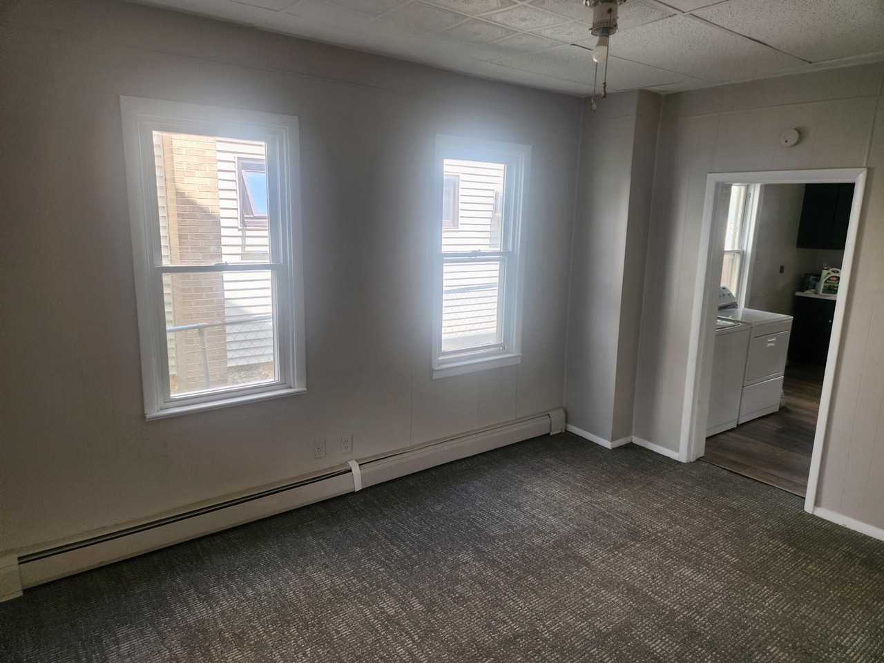 115 W Railroad St - Photo 3 of 17