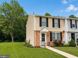 featured image of 2645 Adams St