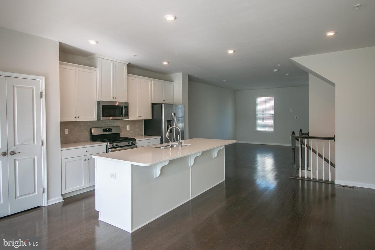 308 Blue Welsh St - Photo 2 of 30