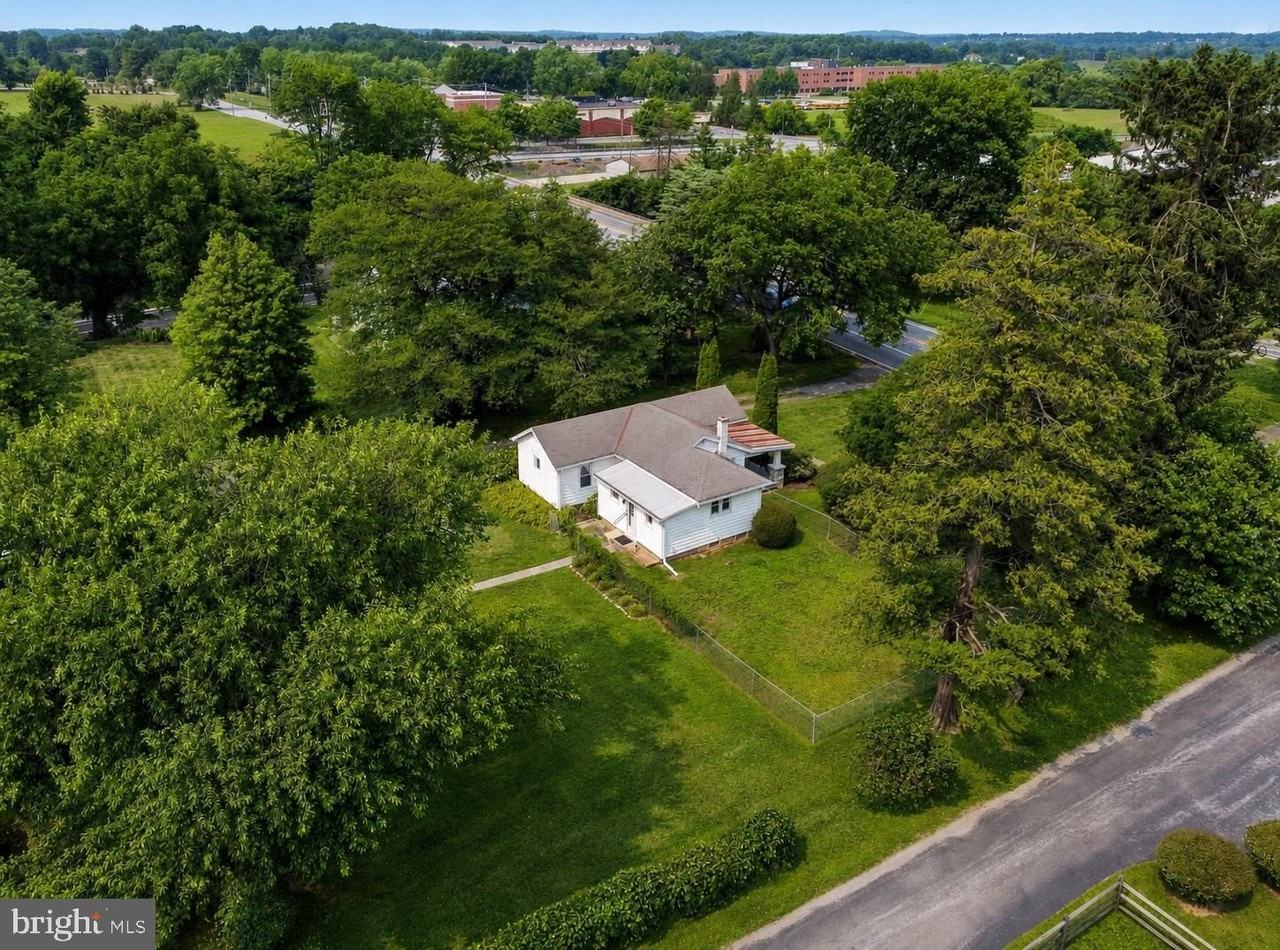 40 Reeceville Rd - Photo 3 of 32