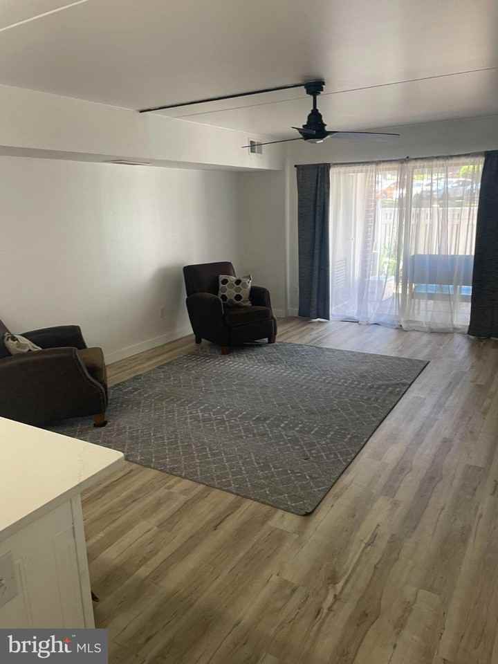 111 Stony Way - Photo 2 of 11