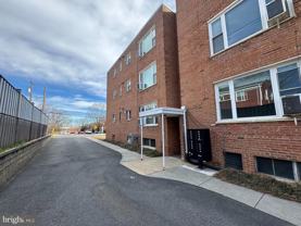 500 S Courthouse Rd #7 - Photo 1 of 1
