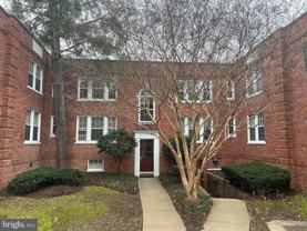 1808 N Queens Ln #4-212 - Photo 1 of 1