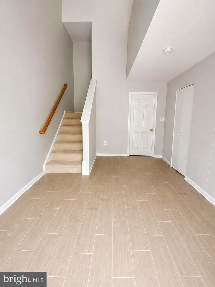 1124 Hampton St - Photo 3 of 32