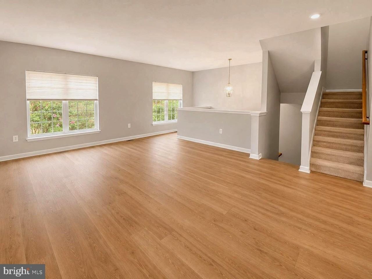 1124 Hampton St - Photo 7 of 32