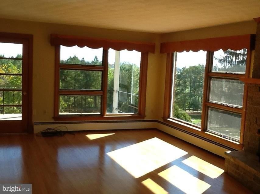 444 Laurel Grove Rd - Photo 3 of 14