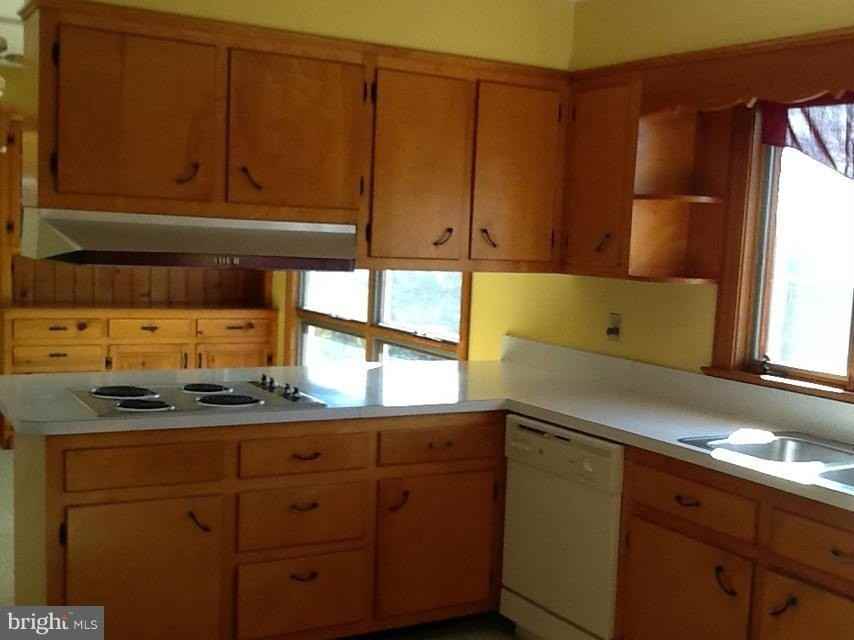 444 Laurel Grove Rd - Photo 4 of 14