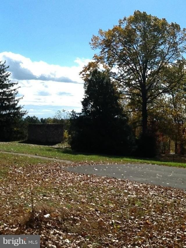444 Laurel Grove Rd - Photo 7 of 14