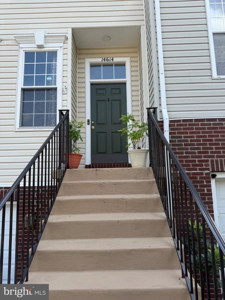 14614 Seasons Dr - Photo 2 of 13