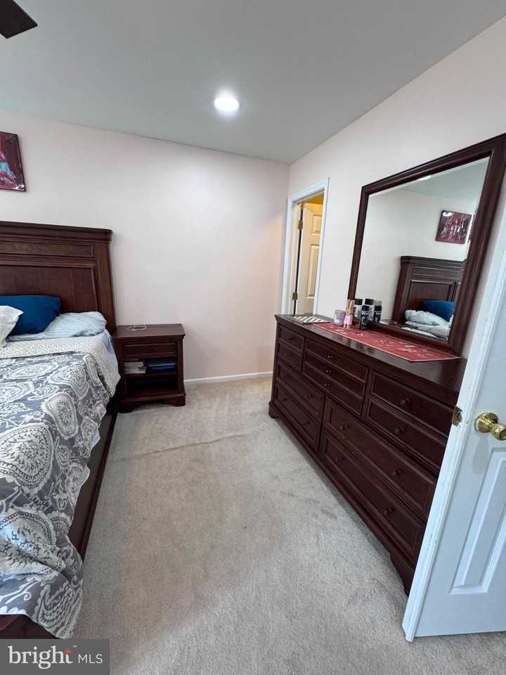 14614 Seasons Dr - Photo 5 of 13