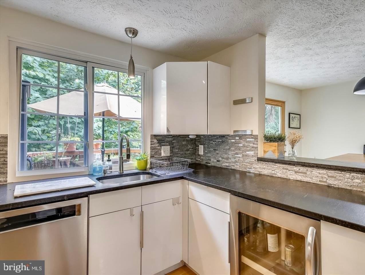 2115 Preston Square Ct - Photo 4 of 29