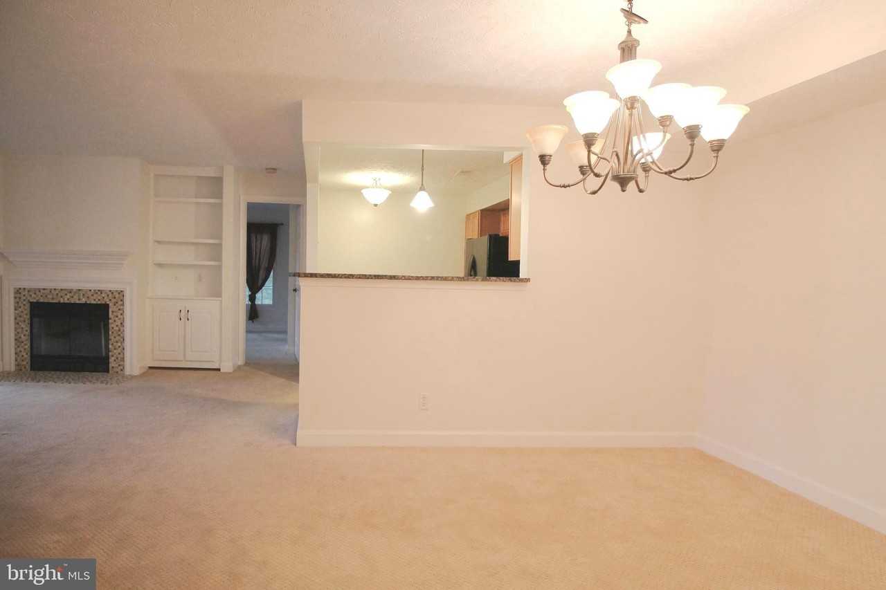3801 Ridge Knoll Ct #210A - Photo 5 of 37