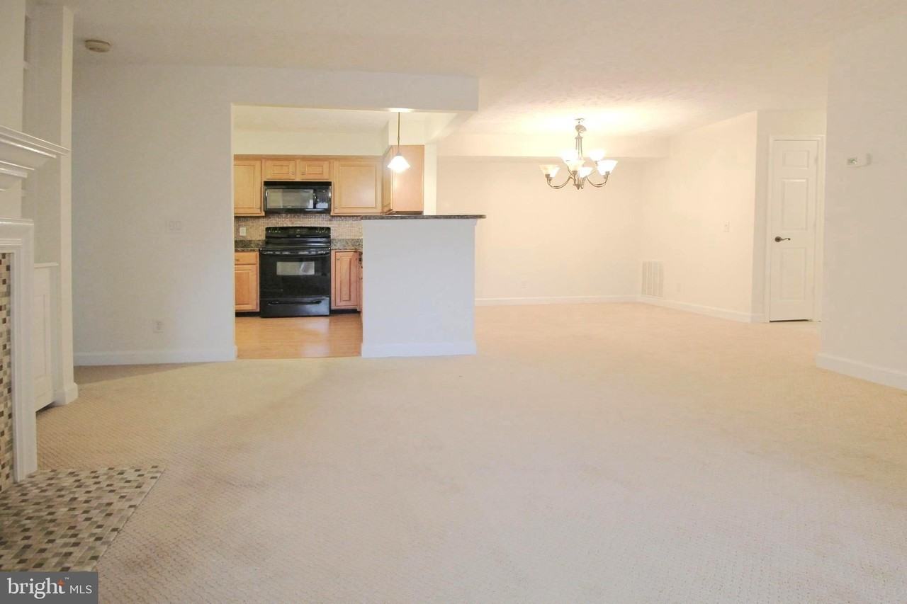 3801 Ridge Knoll Ct #210A - Photo 6 of 37