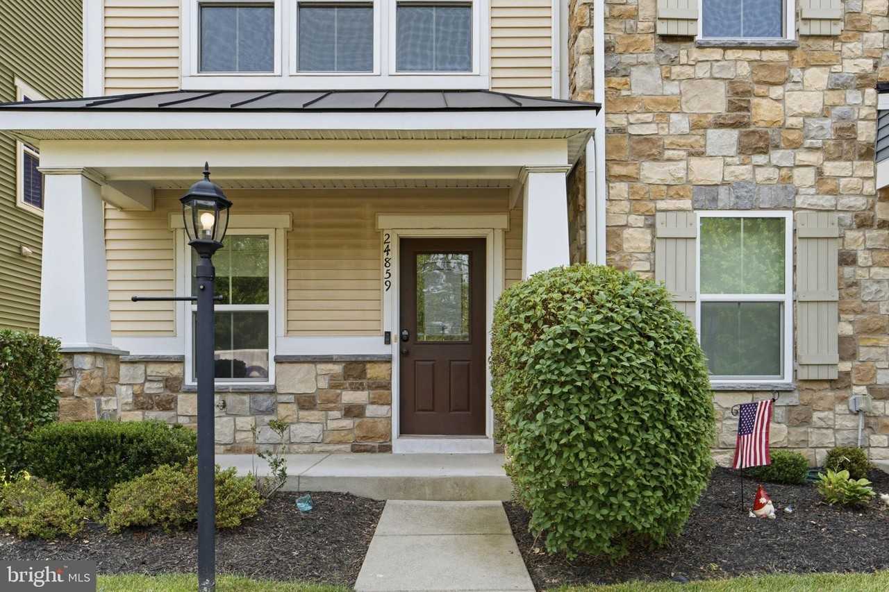 24859 Coats Sq - Photo 5 of 50