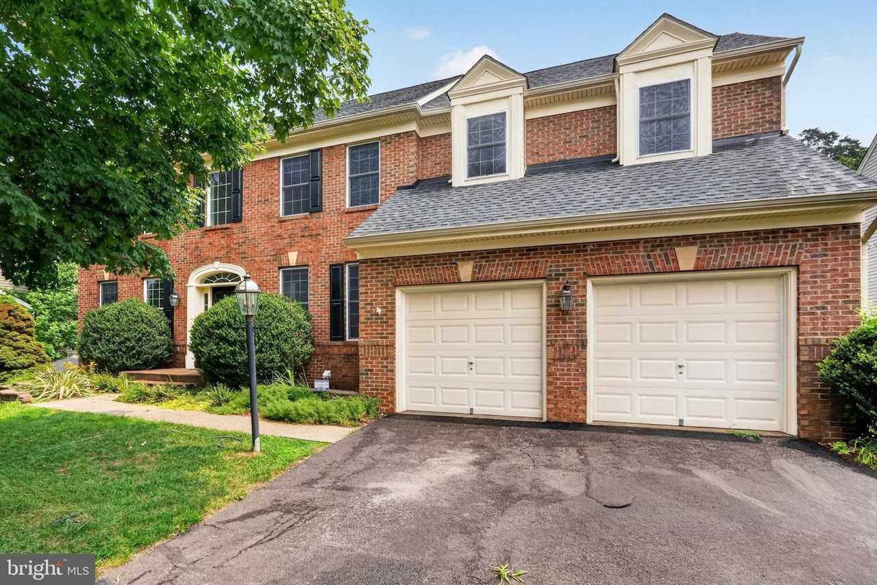 3650 Thomasson Crossing Dr - Photo 2 of 44