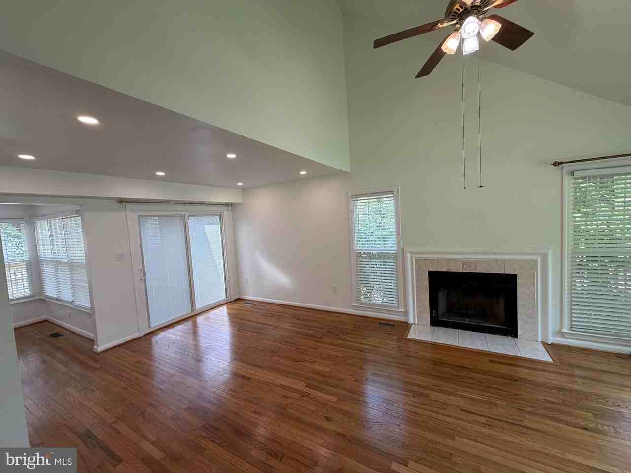 12224 Dapple Gray Ct - Photo 3 of 50