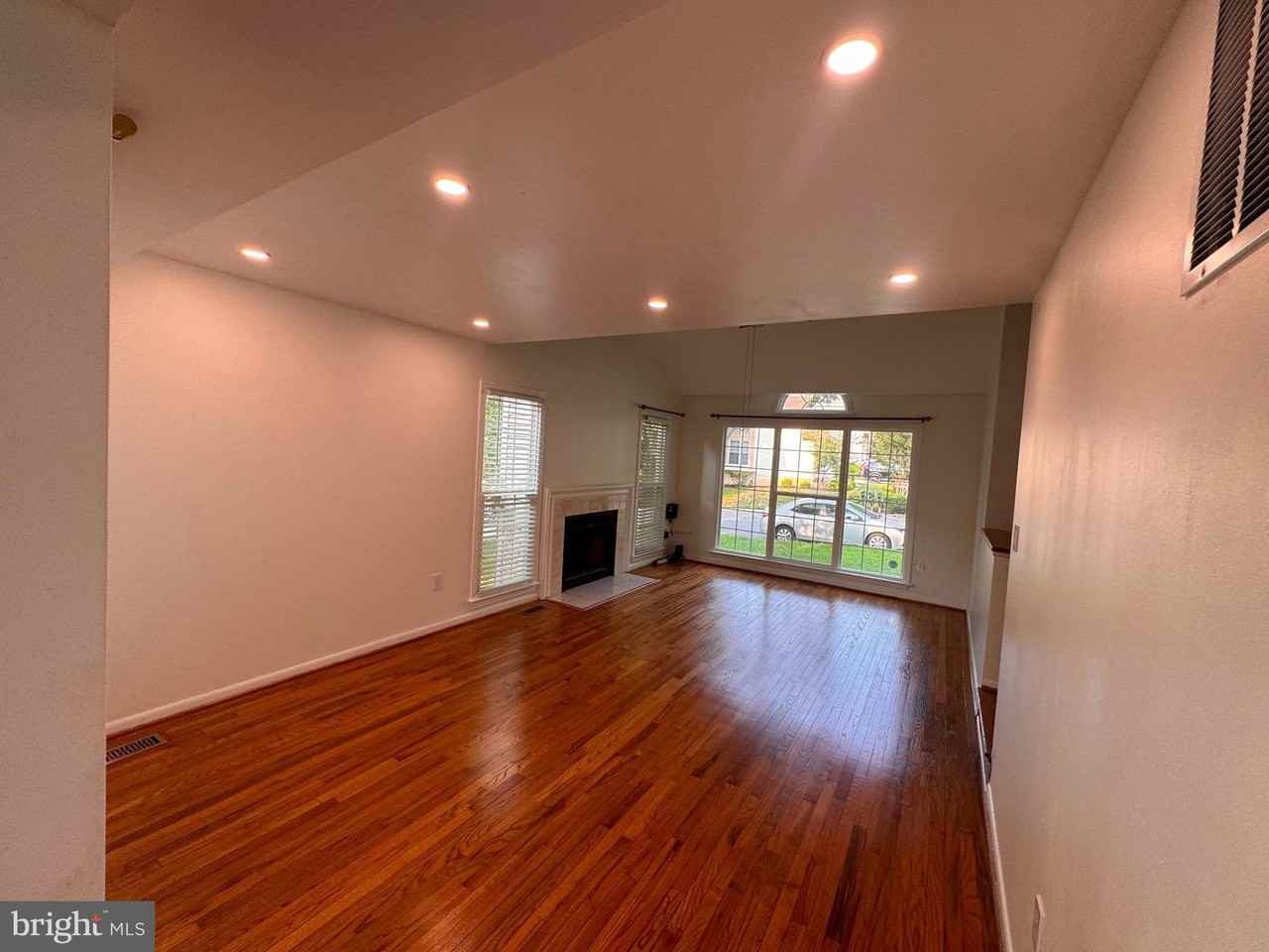 12224 Dapple Gray Ct - Photo 6 of 50