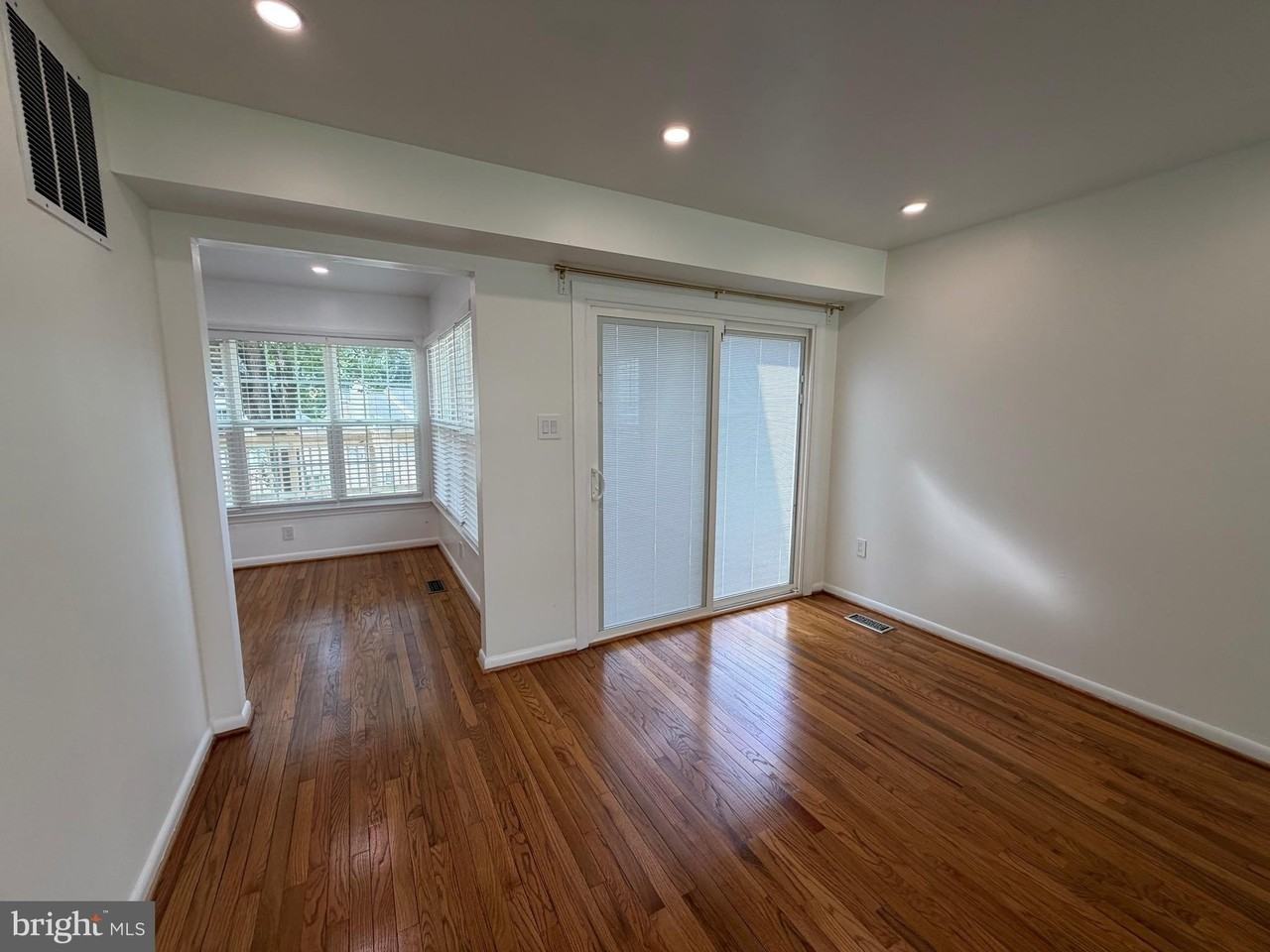 12224 Dapple Gray Ct - Photo 7 of 50