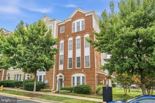 2392 Brookmoor Ln - Photo 1 of 1