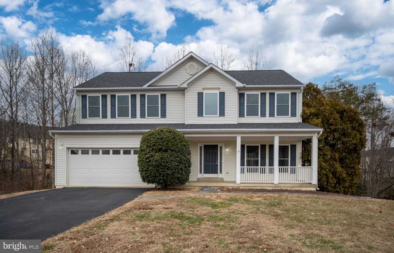 8 Newport Ct - Photo 4 of 50