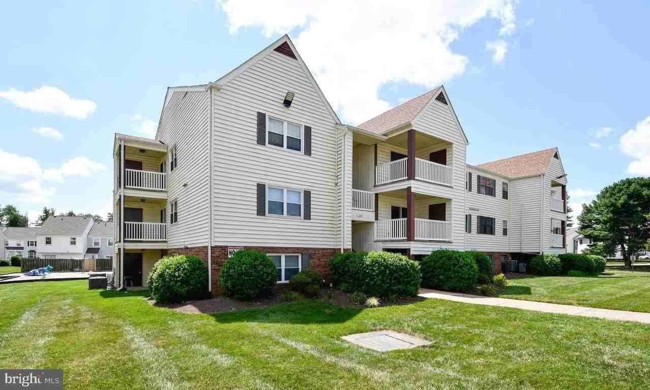 102 Chesterfield Ln #201 - Photo 3 of 29