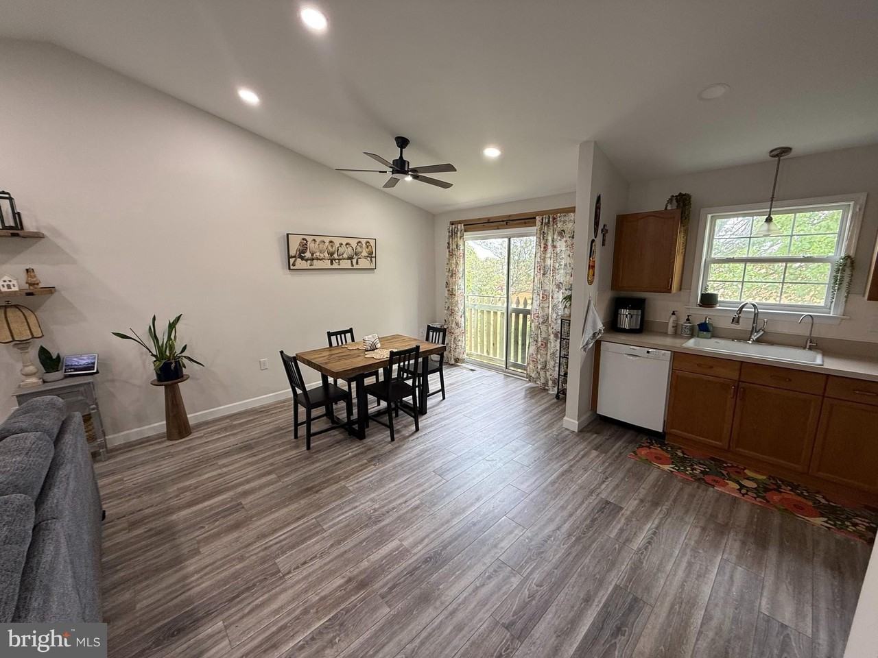 305 Crosswinds Dr - Photo 5 of 17