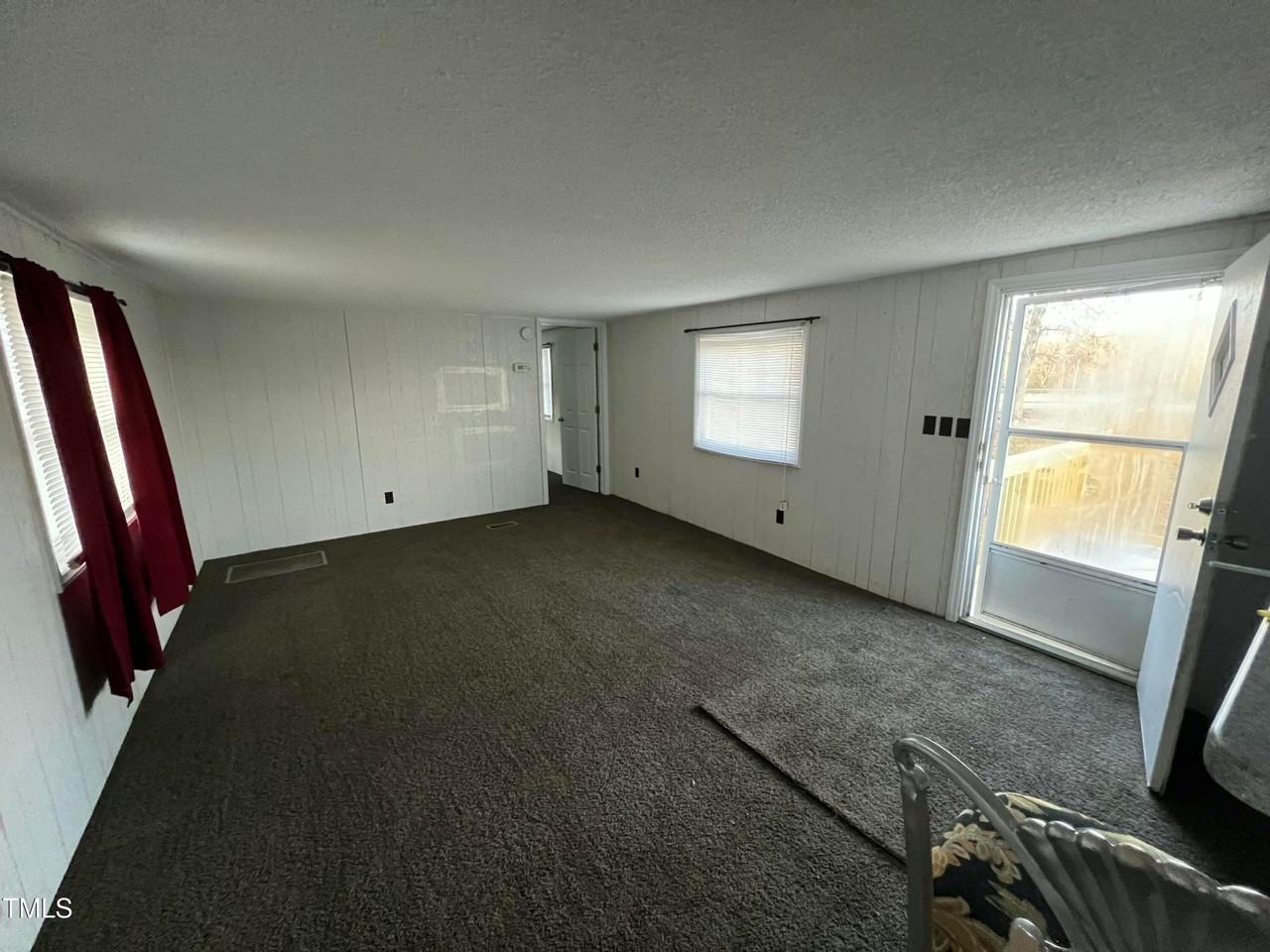 1638 Lickskillet Rd - Photo 4 of 10