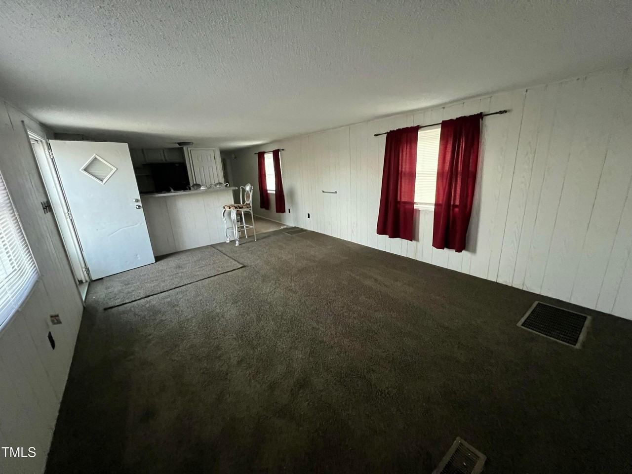 1638 Lickskillet Rd - Photo 5 of 10