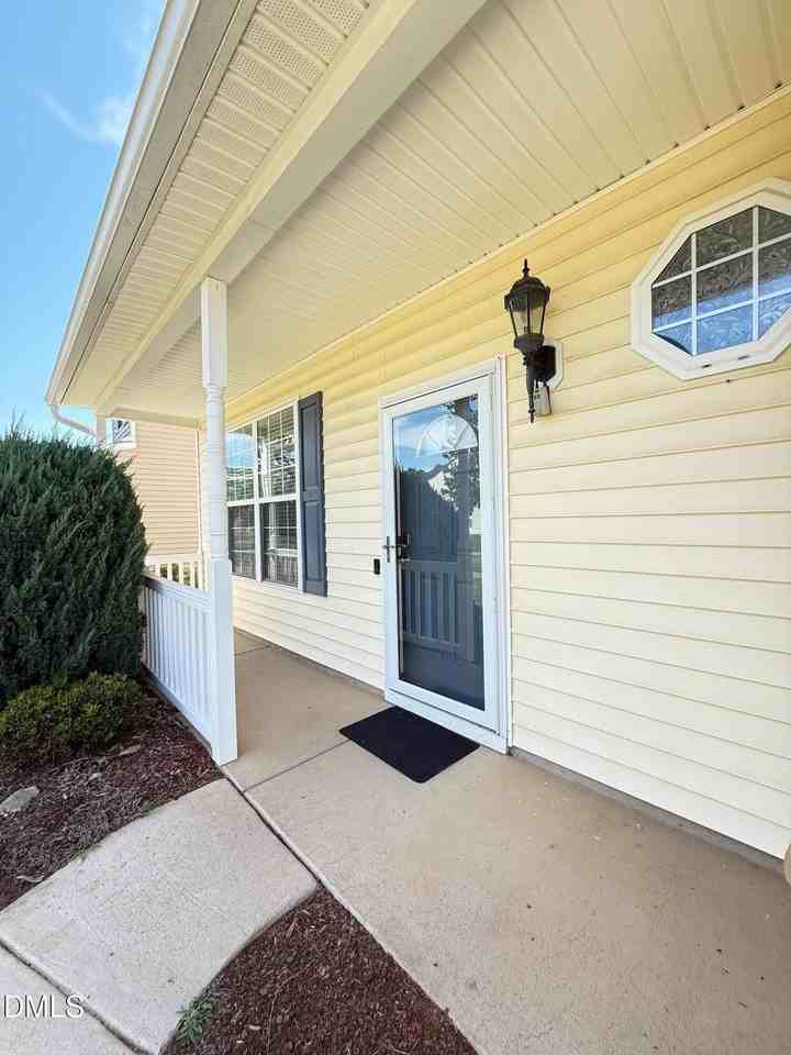 420 Cline Falls Dr - Photo 2 of 27