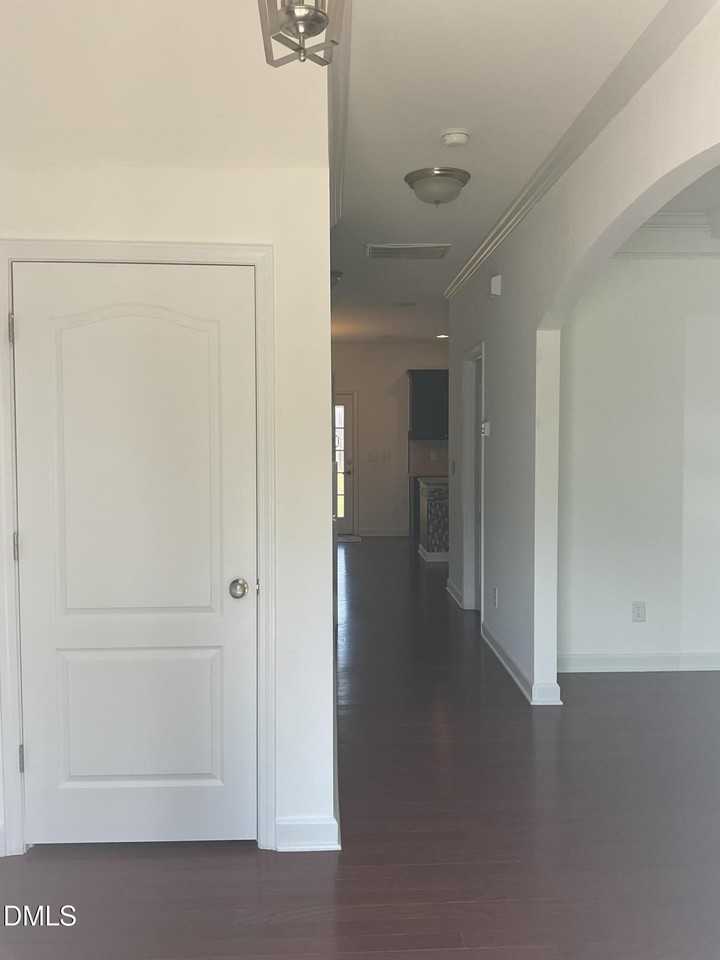 3409 S Beaver Ln - Photo 6 of 40