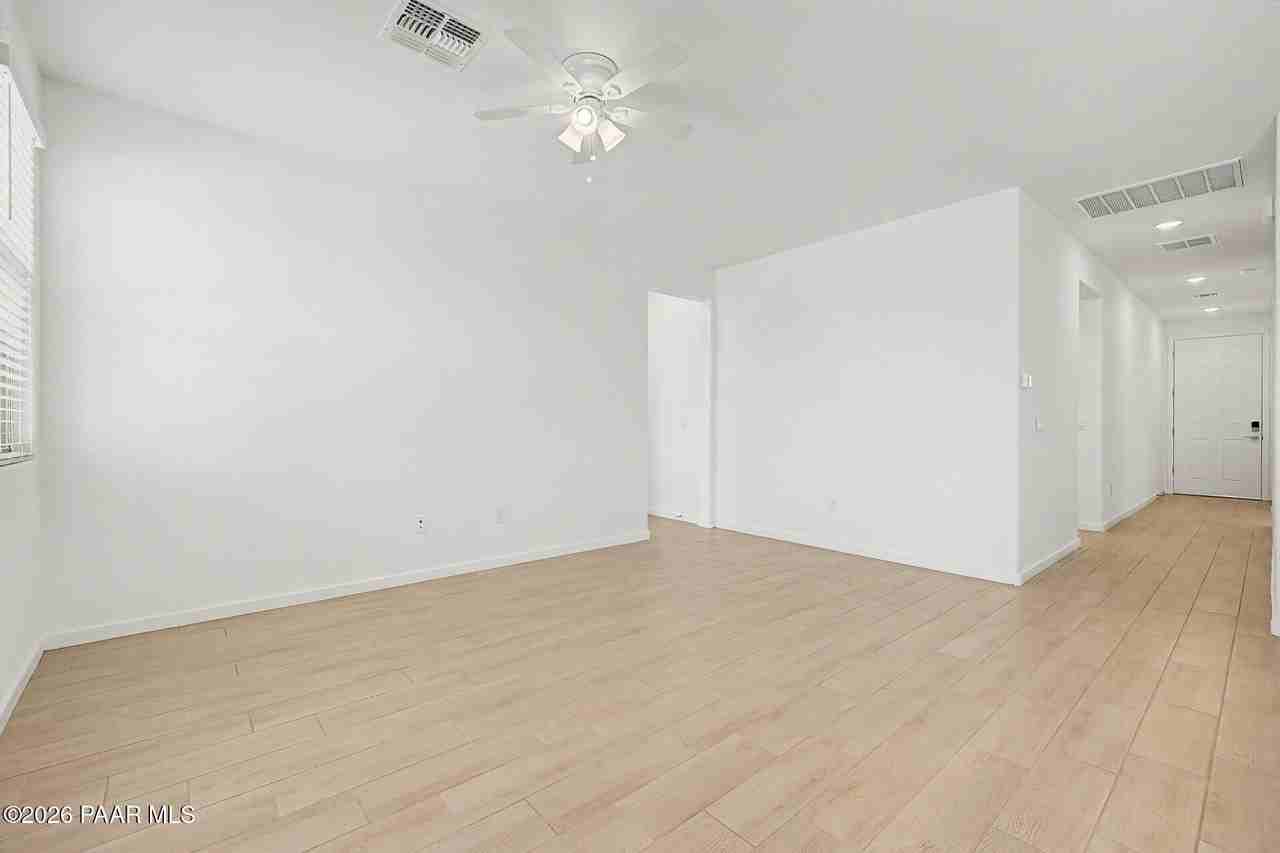 21714 E Crest Ave - Photo 6 of 28