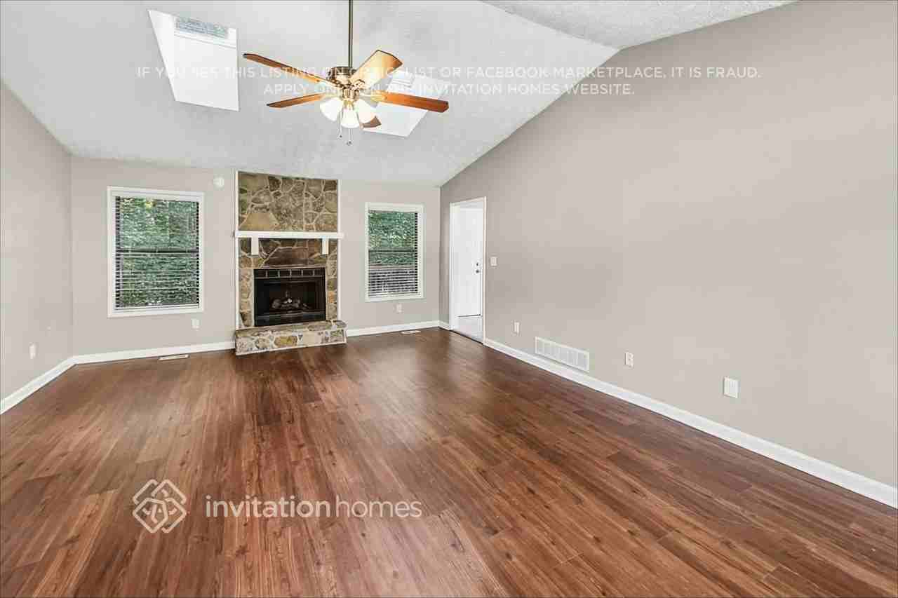6105 Brook Ln - Photo 7 of 22