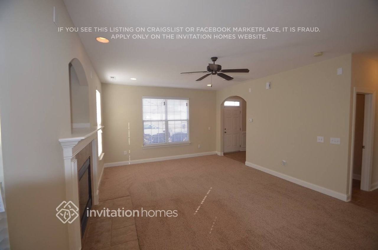13100 Windy Lea Ln - Photo 2 of 22