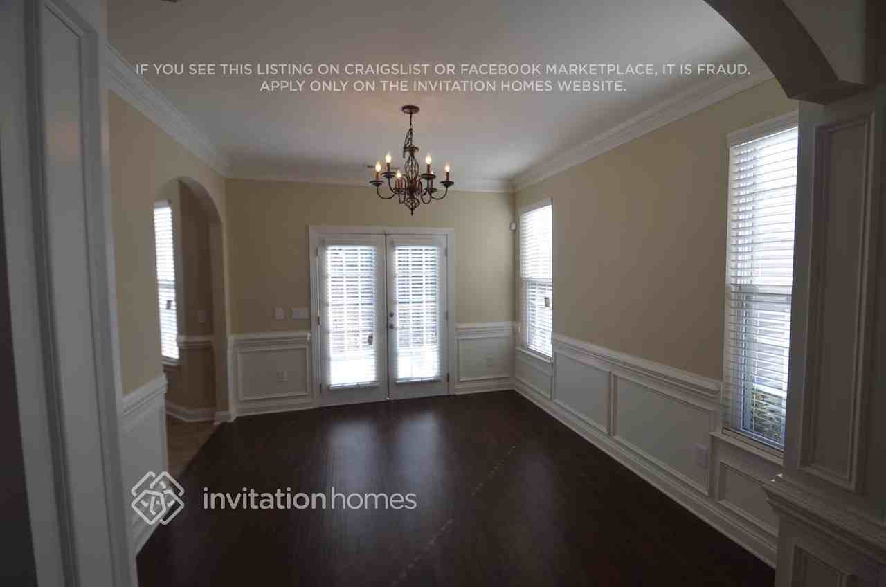 13100 Windy Lea Ln - Photo 4 of 22