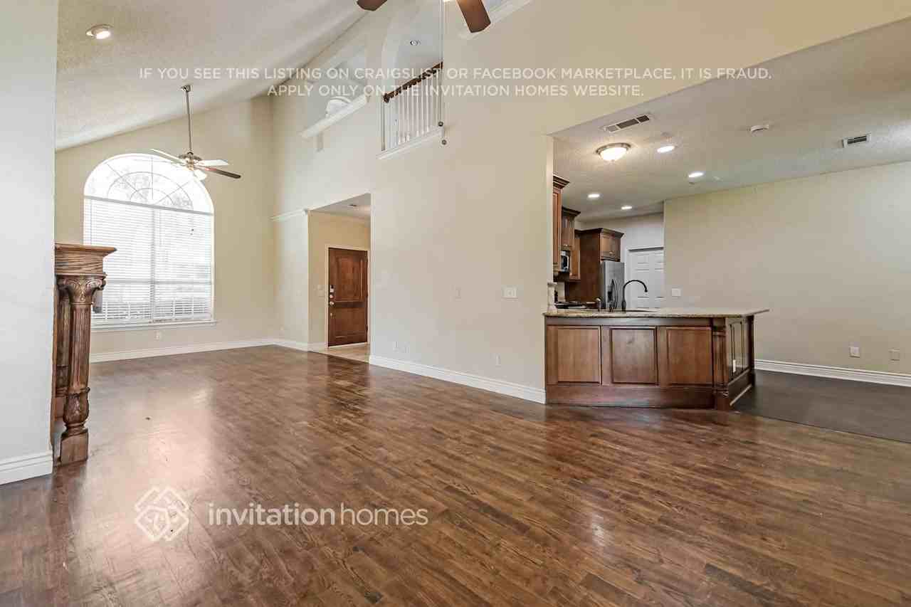 8200 Galley St - Photo 5 of 18