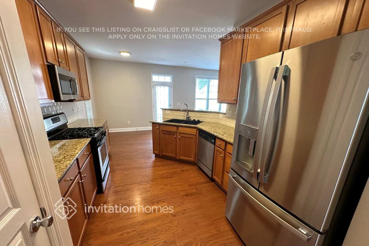 11746 Windy Mist Way - Photo 7 of 23