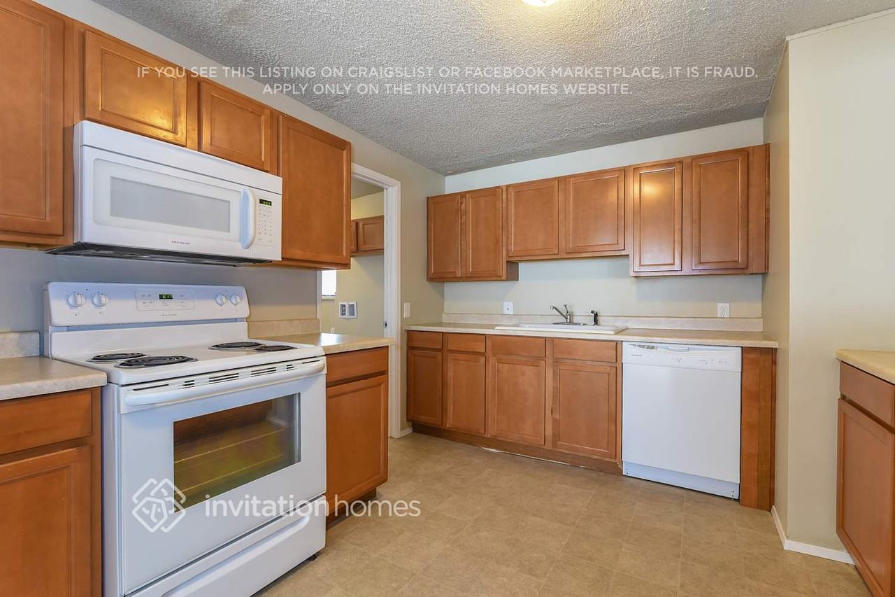 31349 13th Ave S - Photo 6 of 21