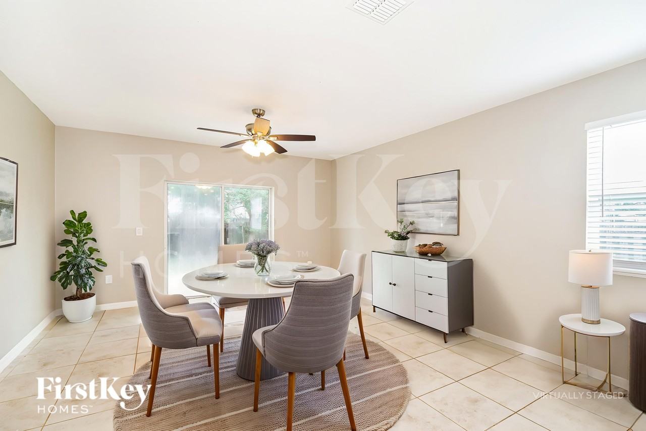 3920 Scotland St - Photo 6 of 19