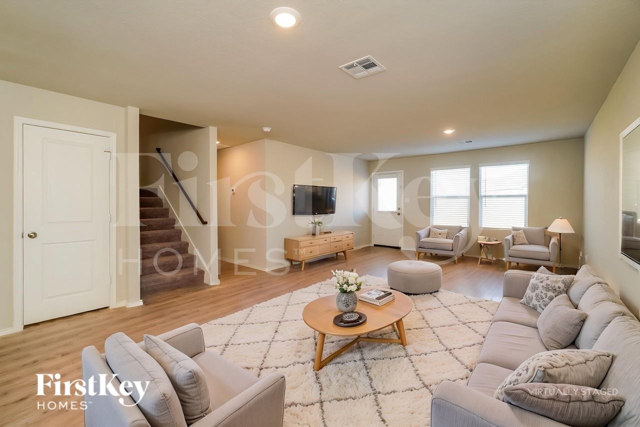 31694 Untrodden Way - Photo 4 of 19