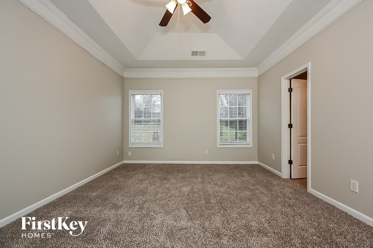 9123 Alden Dr - Photo 7 of 15