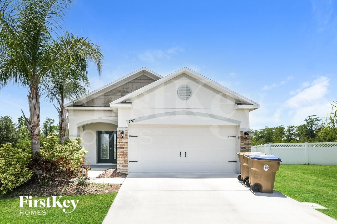 2212 Red Rock Ct