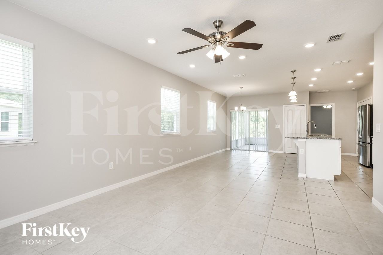 2212 Red Rock Ct - Photo 3 of 20