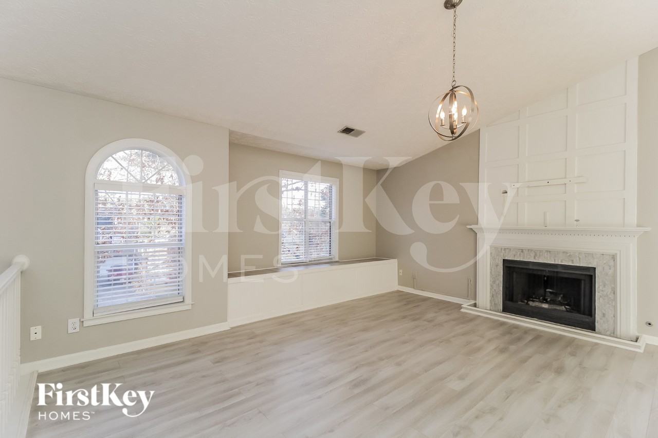 25 Heartwood Xing - Photo 3 of 16