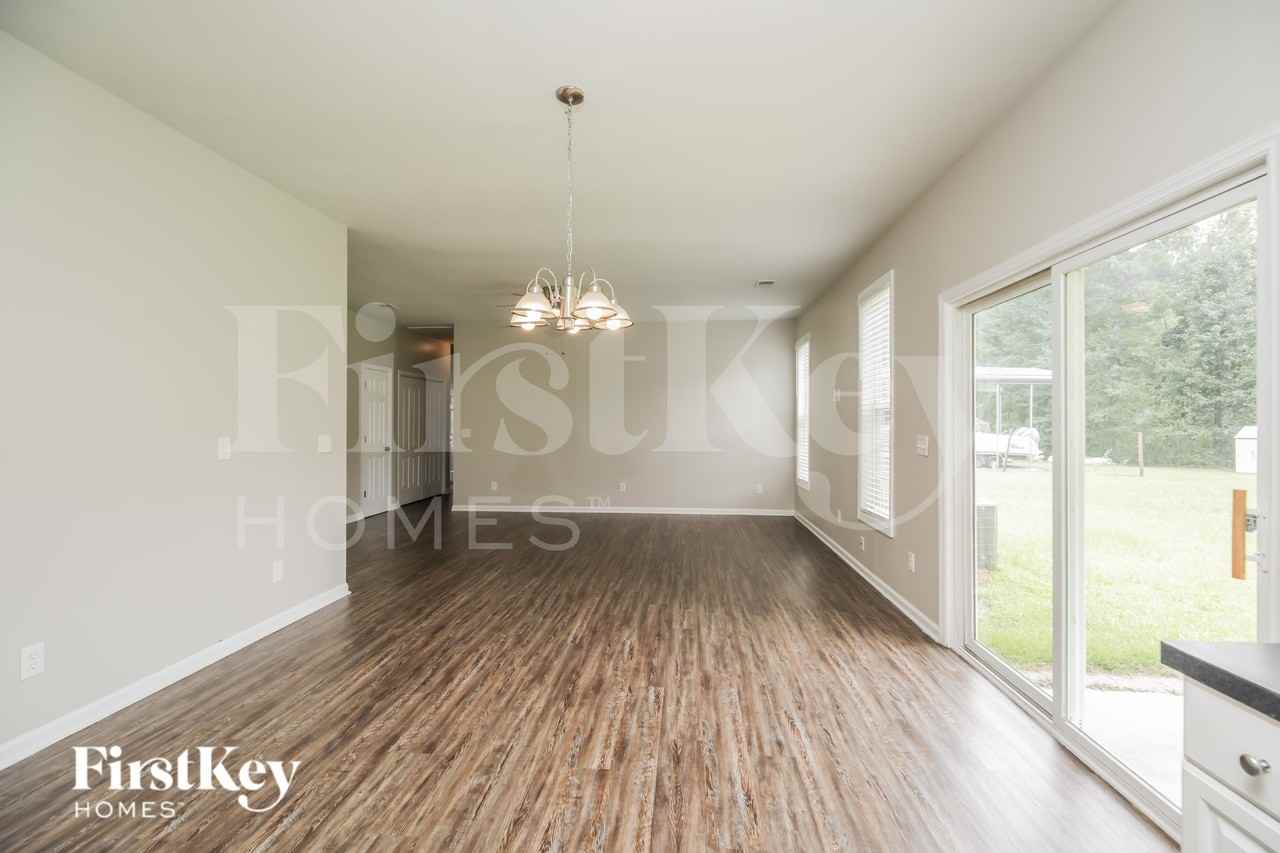 105 Resinwood Rd - Photo 5 of 16