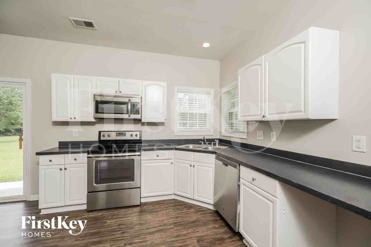 105 Resinwood Rd - Photo 6 of 16